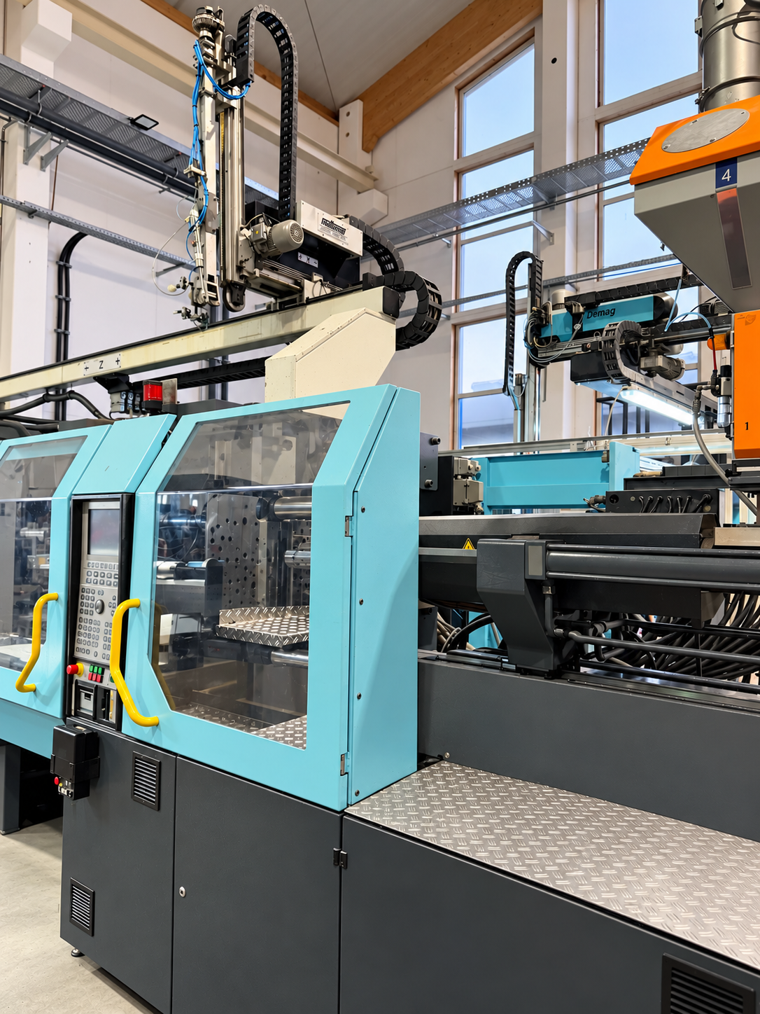 Demag Ergotech 420/800-3300 system – gebrauchte Spritzgießmaschine